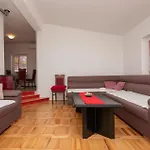 Сasa de vacaciones Lovely In