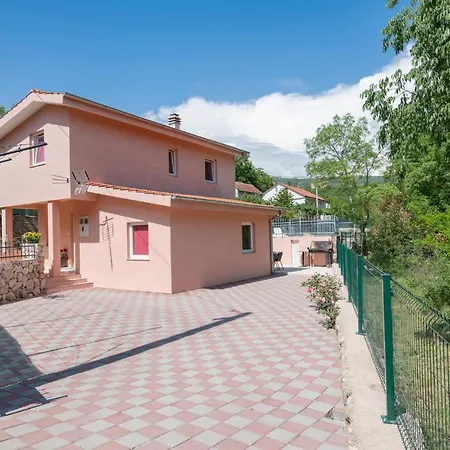 2 Bedroom Gorgeous In
