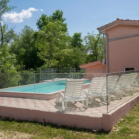 Holiday home 2 Bedroom Gorgeous In Imotski