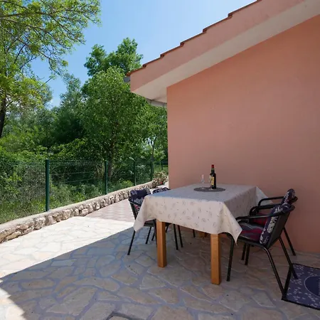 2 Bedroom Gorgeous In Imotski